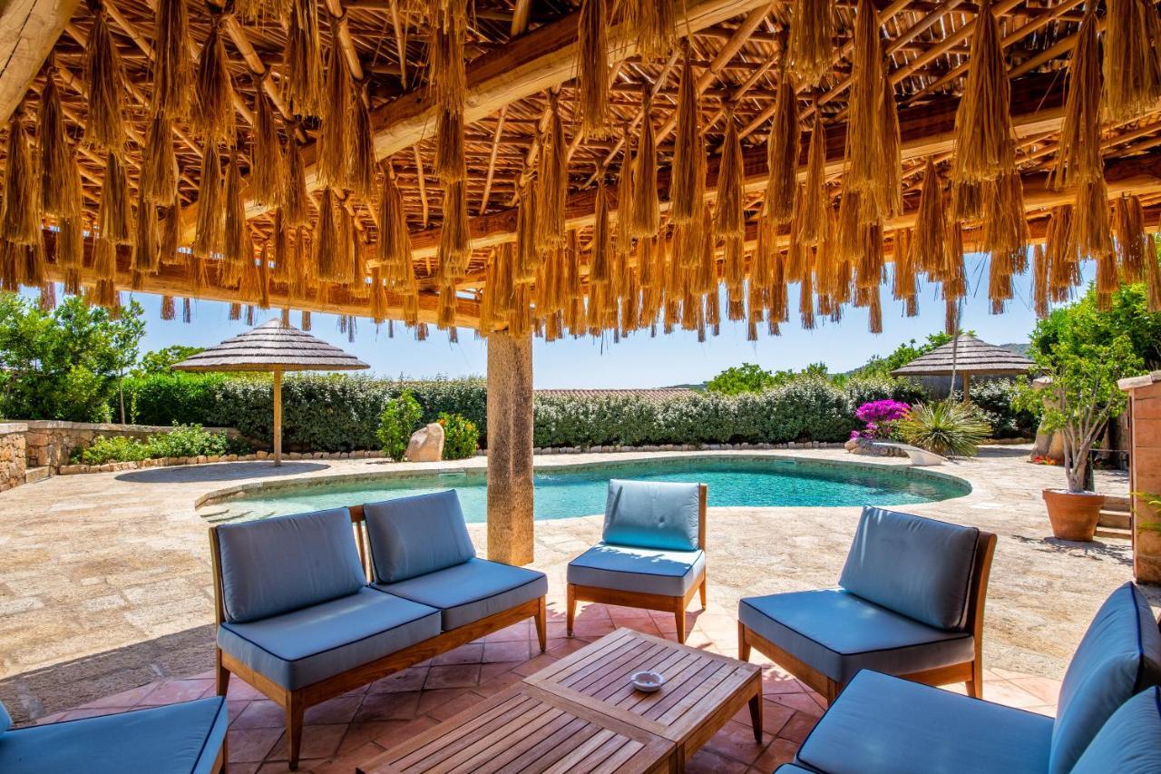 Hotel Costa Caddu San Teodoro  Buitenkant foto