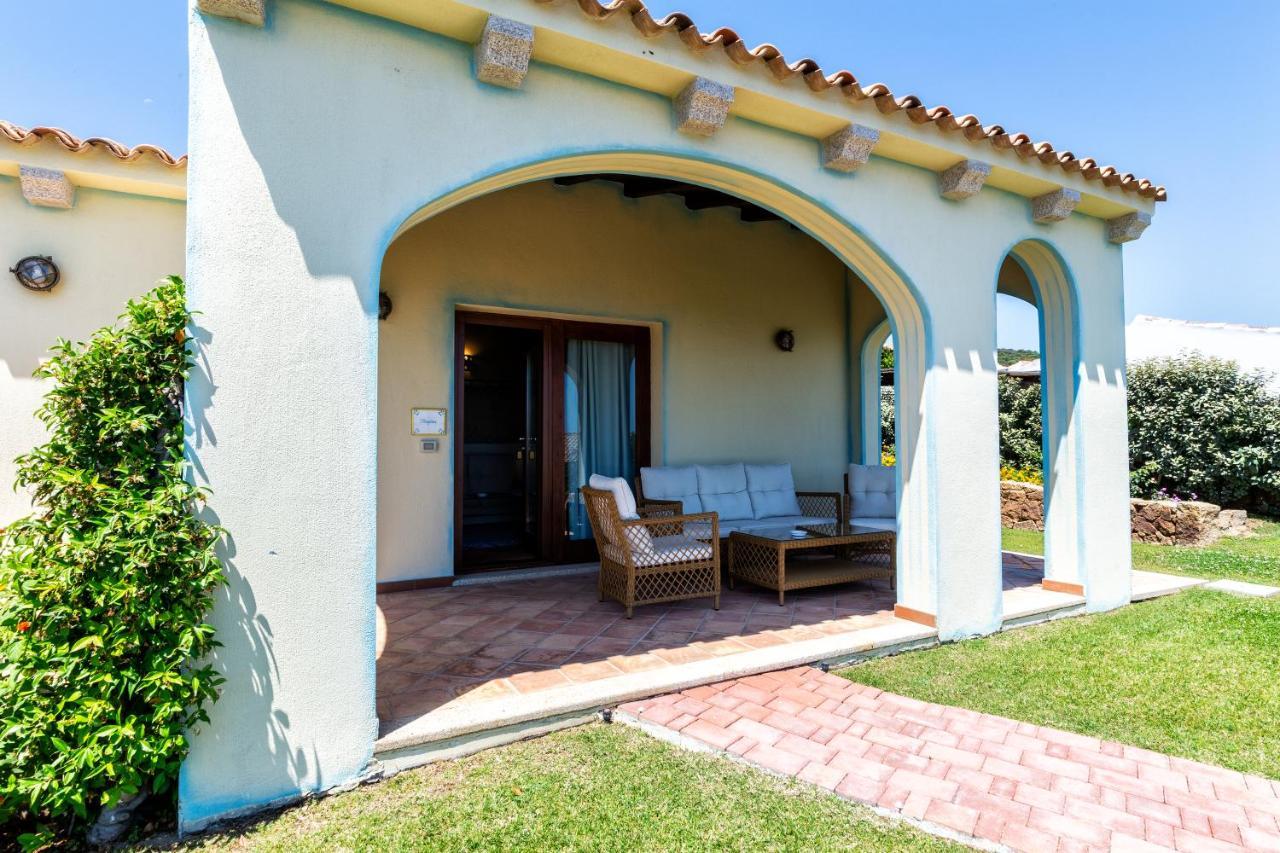 Hotel Costa Caddu San Teodoro  Buitenkant foto