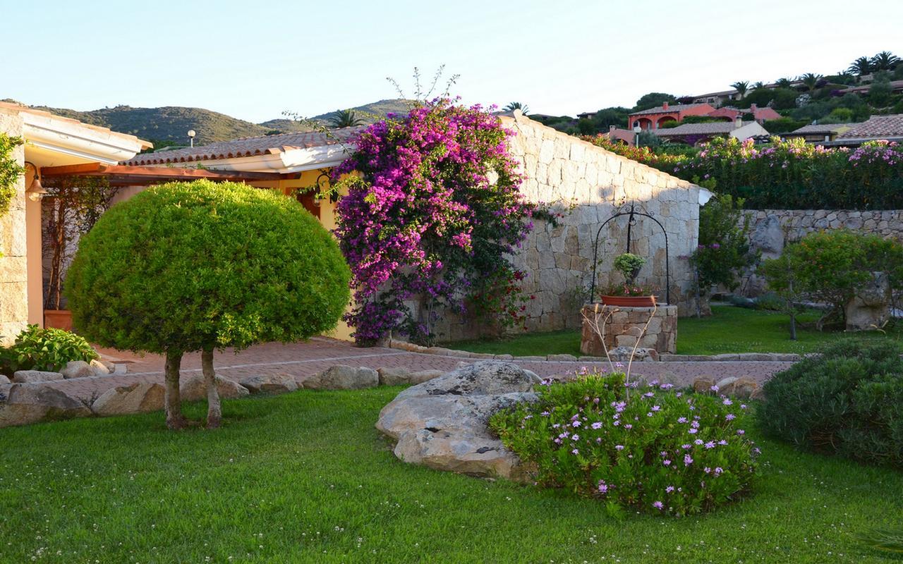 Hotel Costa Caddu San Teodoro  Buitenkant foto